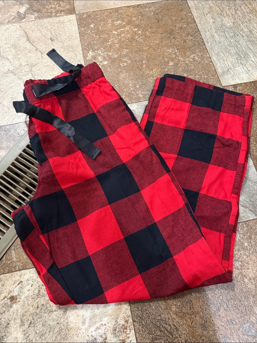 Magellan Outdoors Red and Black Buffalo Plaid Flannel Pajama Pants